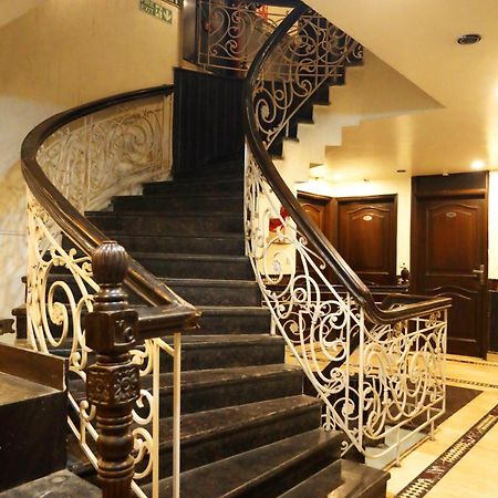 Hotel Maya 'New Delhi' Экстерьер фото